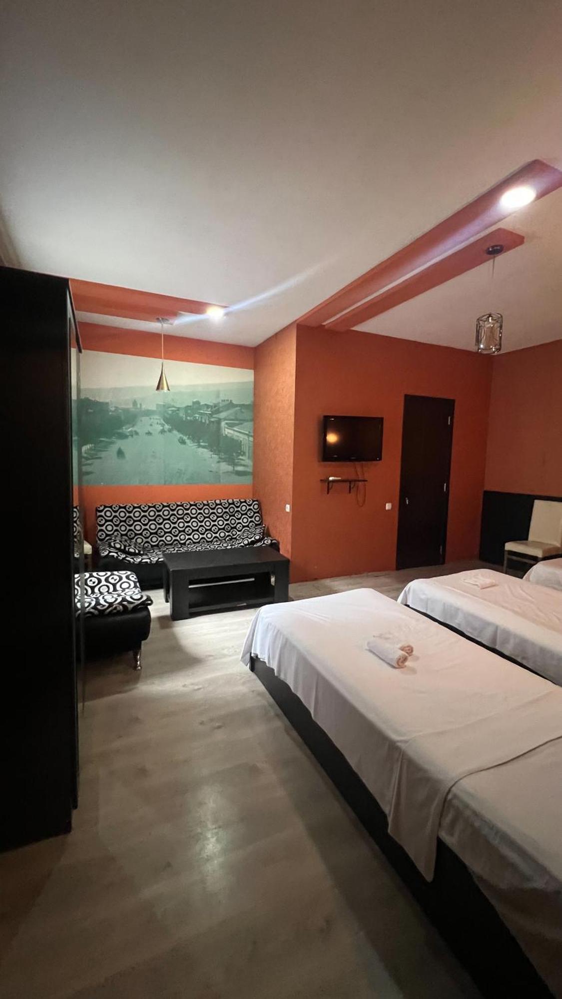 Duma Hotel Tbilisi Exterior foto